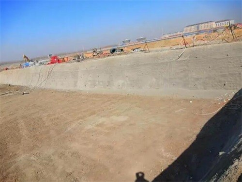 鹤岗高铁桩基础建设